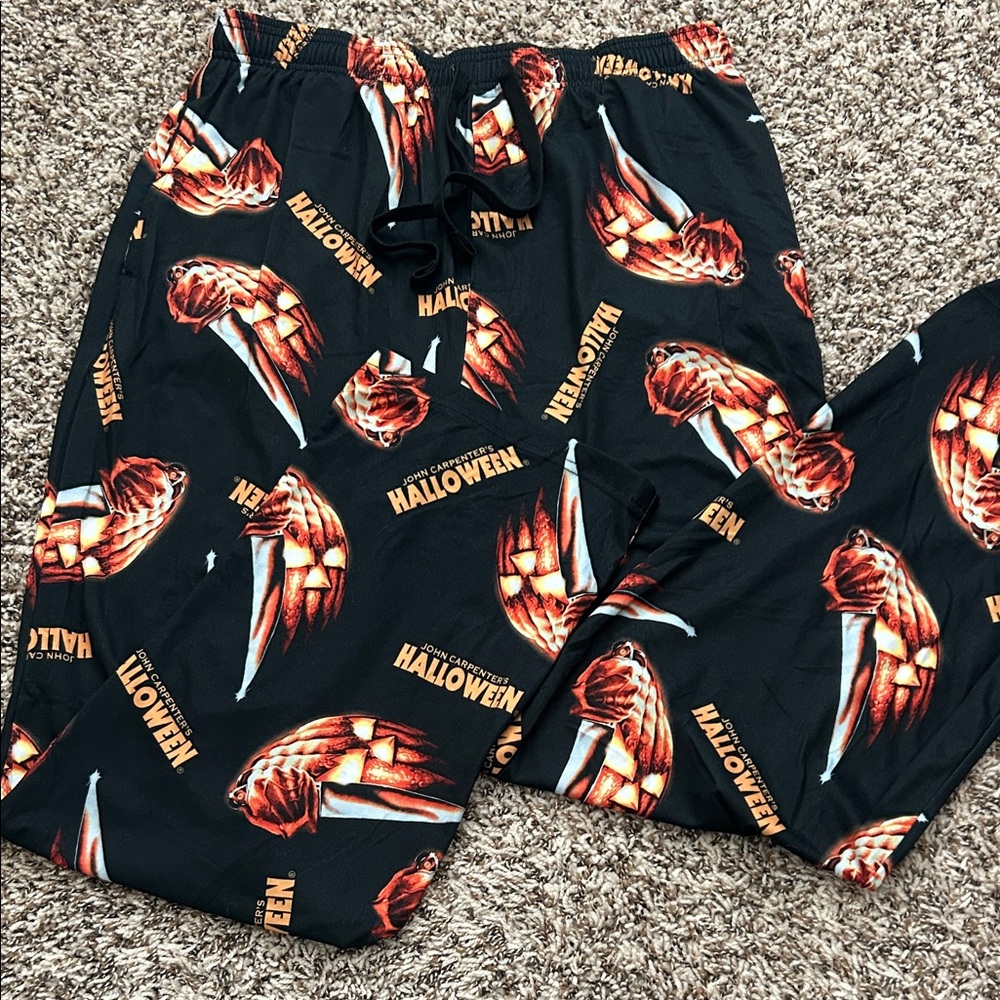 2/$10 ‘Halloween’ pj pants Like new!